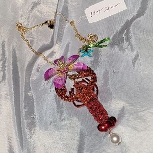 Betsey Johnson Red Lobster Orchid Necklace Brand New With Out Tag ..tag Has Been